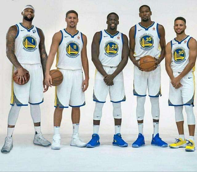 把防线逼退 把防线逼退